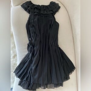 Brand Black Ruffle Short Dress, Invisible Zipper in the back Size Large - Black
